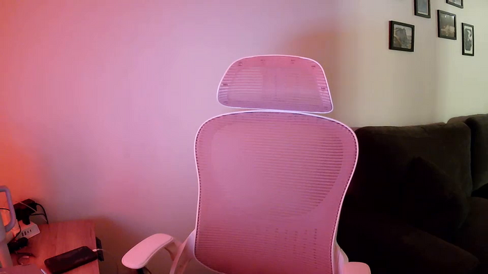 nickyselene