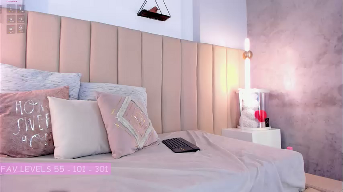 zoemonroee_
