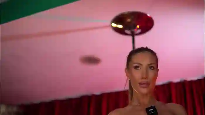 2025/09/08/chaturbate-evelyn_evyy-01-49-34