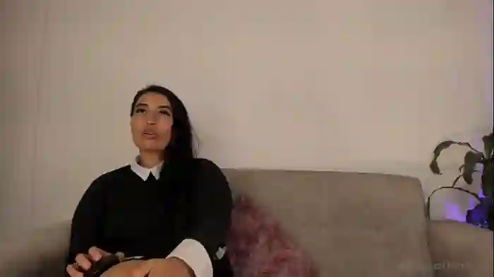 2025/09/09/chaturbate-abbey_allen-05-18-13