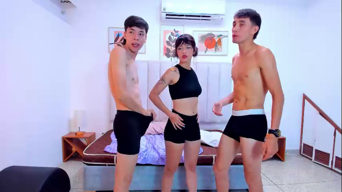 twogirls2boys