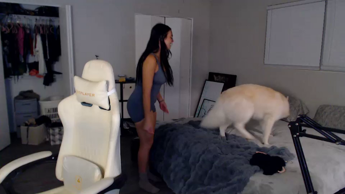 zoeemonroe