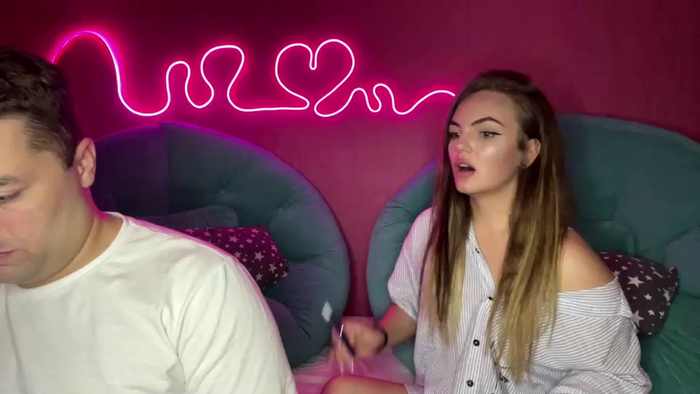 deeplookscouple