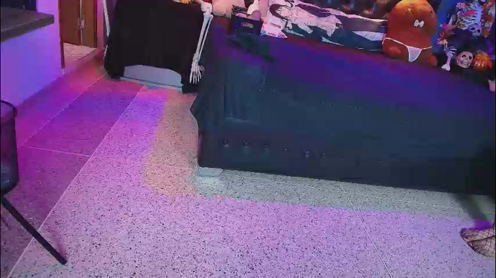 alexhoe_