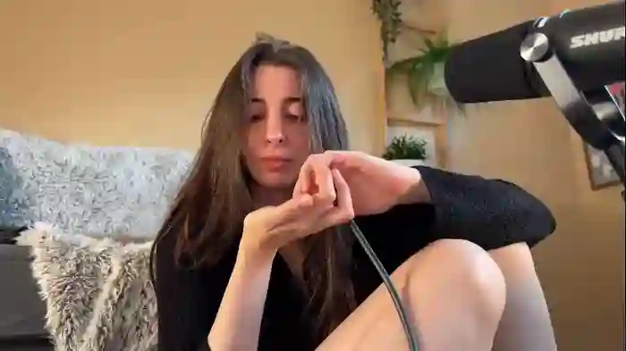 2025/09/14/chaturbate-rosykindred-23-05-40