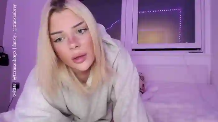 2025/09/14/chaturbate-transaubrey-19-57-37