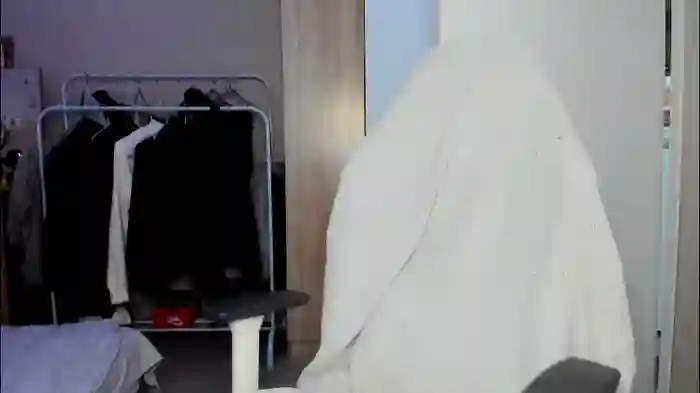 2025/09/15/chaturbate-ketlinrous-11-40-53