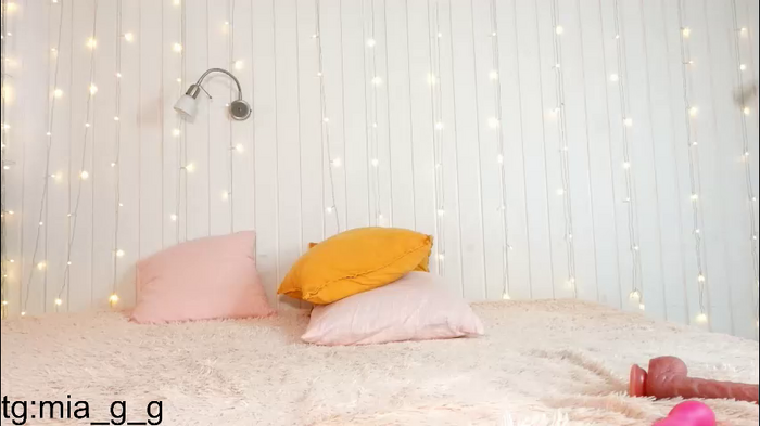 mia_g_