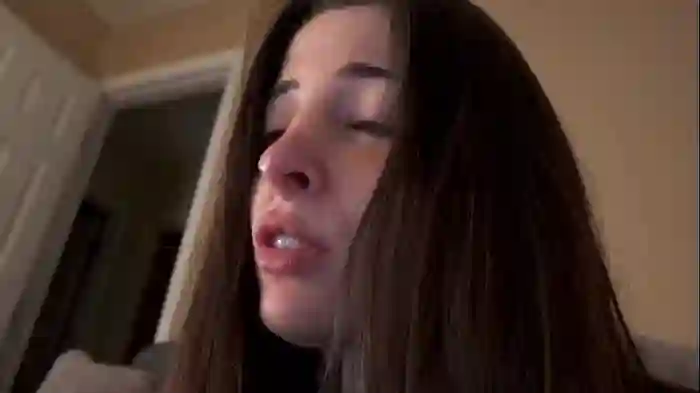 2025/09/15/chaturbate-rosykindred-01-11-35