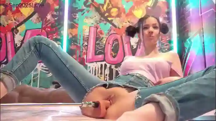 2025/09/16/chaturbate-vanessa_love-16-47-14