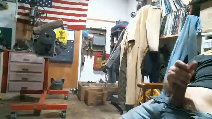 2025/09/18/chaturbate-donniestone-00-38-08