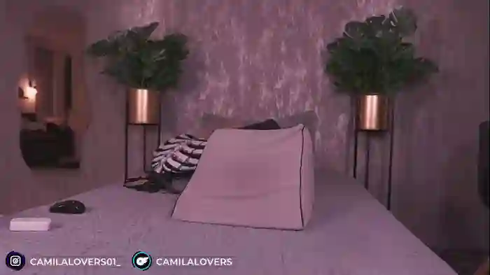 2025/09/19/chaturbate-camilalovers01-04-34-34