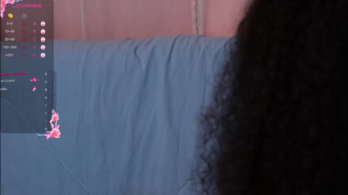 vicky_curly