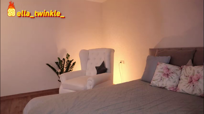 ella_twinkle