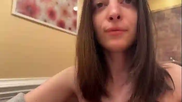 2025/09/20/chaturbate-rosykindred-19-19-03