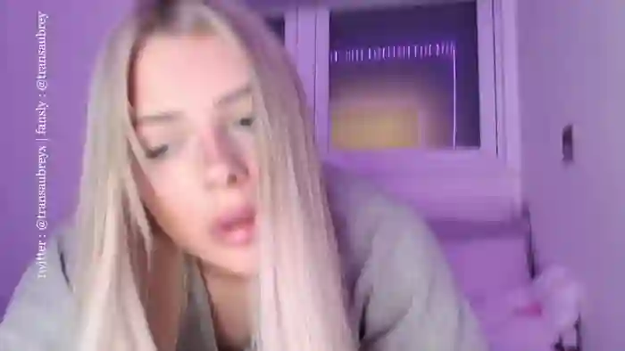 2025/09/20/chaturbate-transaubrey-22-58-42