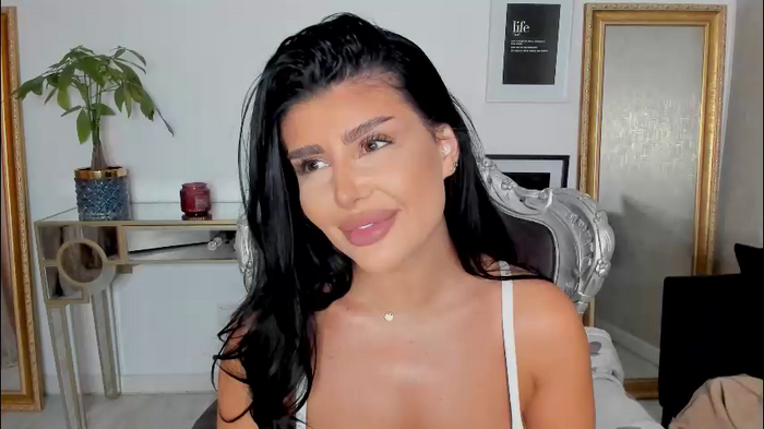 moniqueeass