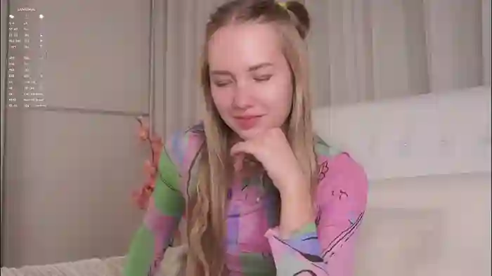 2025/09/24/chaturbate-roxanelan-13-57-26