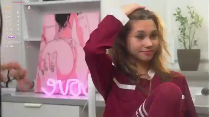 2025/09/25/chaturbate-kissmesloww-19-37-28