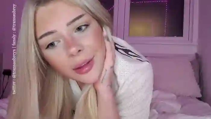 2025/09/25/chaturbate-transaubrey-21-16-00