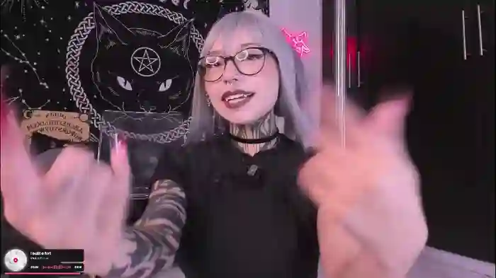 2025/09/26/chaturbate-hazellwitch-19-42-44
