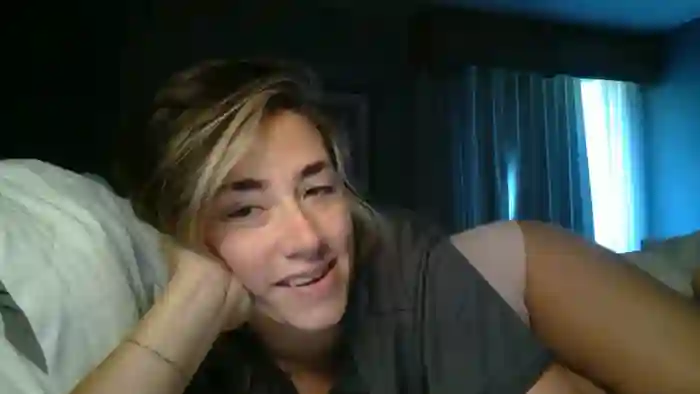 2025/09/27/chaturbate-kekes2015-18-24-37