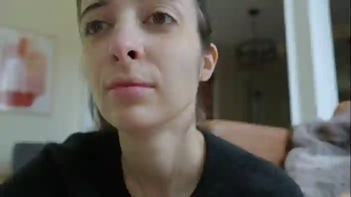 2025/09/27/chaturbate-rosykindred-18-23-40