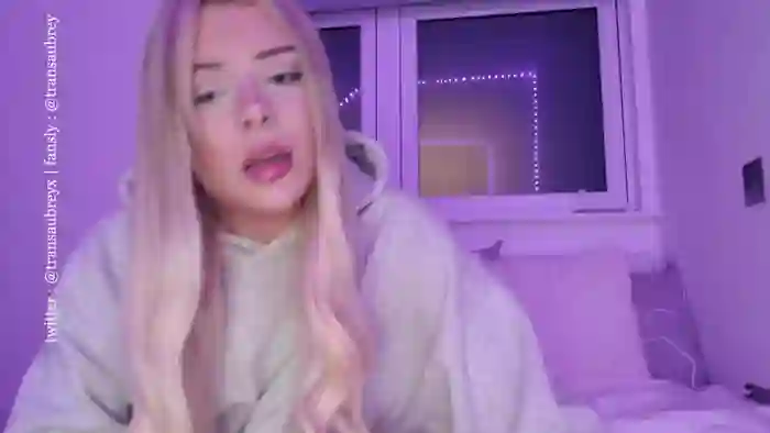 2025/09/28/chaturbate-transaubrey-20-04-57