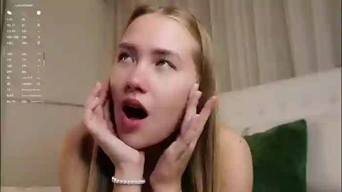 2025/10/03/chaturbate-roxanelan-16-01-53