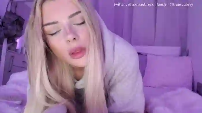 2025/10/03/chaturbate-transaubrey-21-55-38