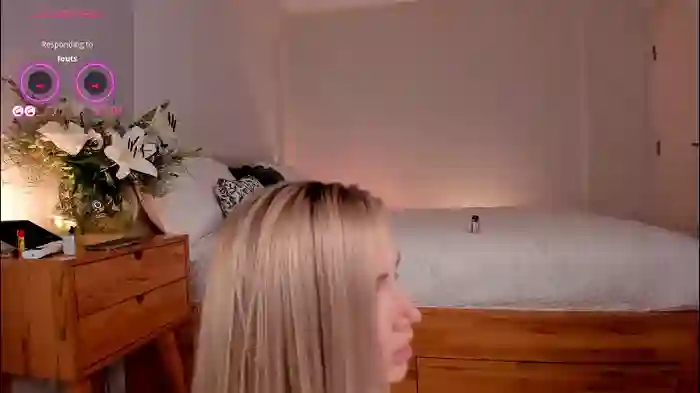 2025/10/04/chaturbate-miya_shake-20-50-36