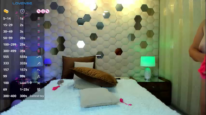 xlindamilfx