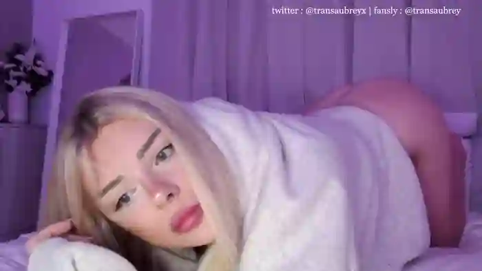 2025/10/05/chaturbate-transaubrey-19-59-56