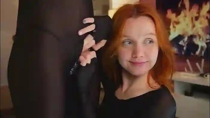 2025/10/06/chaturbate-sexxxsirens-11-19-37