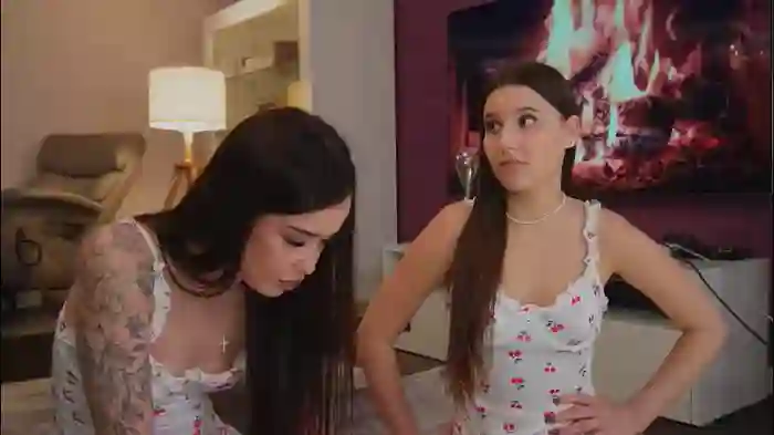 2025/10/07/chaturbate-sexxxsirens-16-56-53