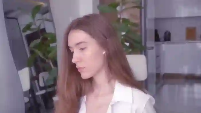 2025/10/08/chaturbate-firumu-11-35-53