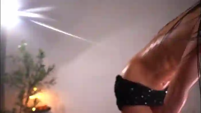 2025/10/08/chaturbate-shiningstarrr-07-10-59