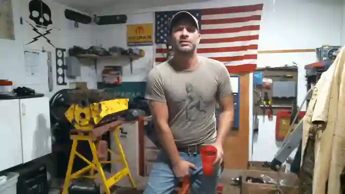 2025/10/08/chaturbate-donniestone-04-22-58