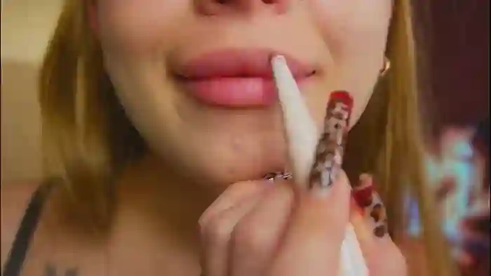 2025/10/09/chaturbate-sexxxsirens-13-09-51