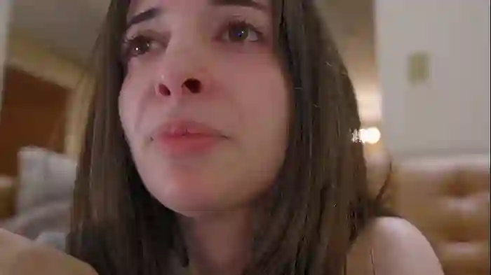 2025/10/09/chaturbate-rosykindred-02-01-46