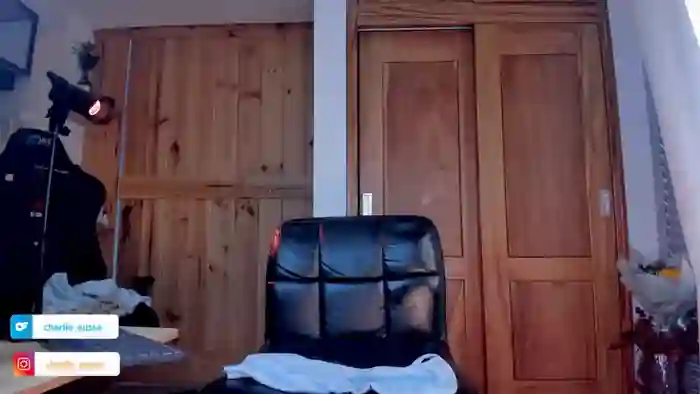 2025/10/10/chaturbate-charlie_eusse-12-58-04