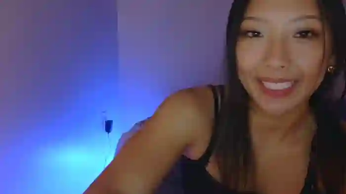 2025/10/11/chaturbate-vivianwinters-05-22-15