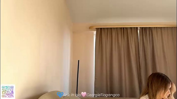 chloe_show