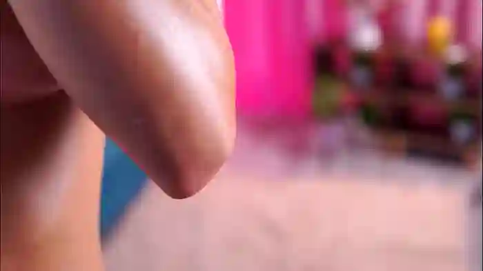 2025/10/13/chaturbate-theayanna-13-30-46