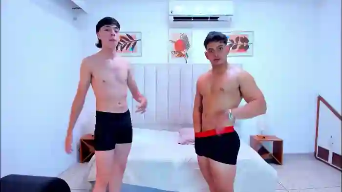 2025/10/14/chaturbate-twogirls2boys-06-13-55