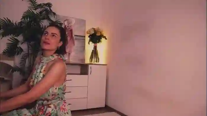 2025/10/14/chaturbate-misslullu-10-38-13