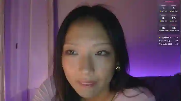 2025/10/14/chaturbate-vivianwinters-03-32-52