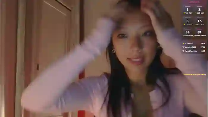 2025/10/14/chaturbate-vivianwinters-05-16-25