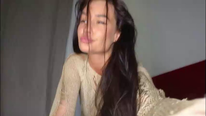 elisa_bright