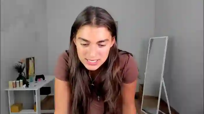 2025/10/15/chaturbate-lynn_jackson-09-27-46